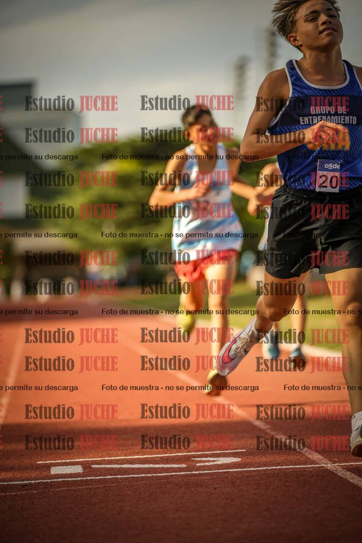 Fotos de los 2400 m llanos de varones - U16