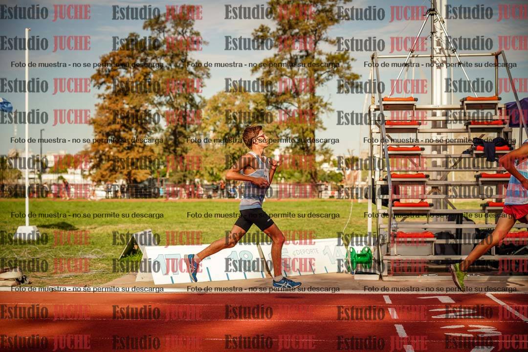 Fotos de los 2400 m llanos de varones - U16