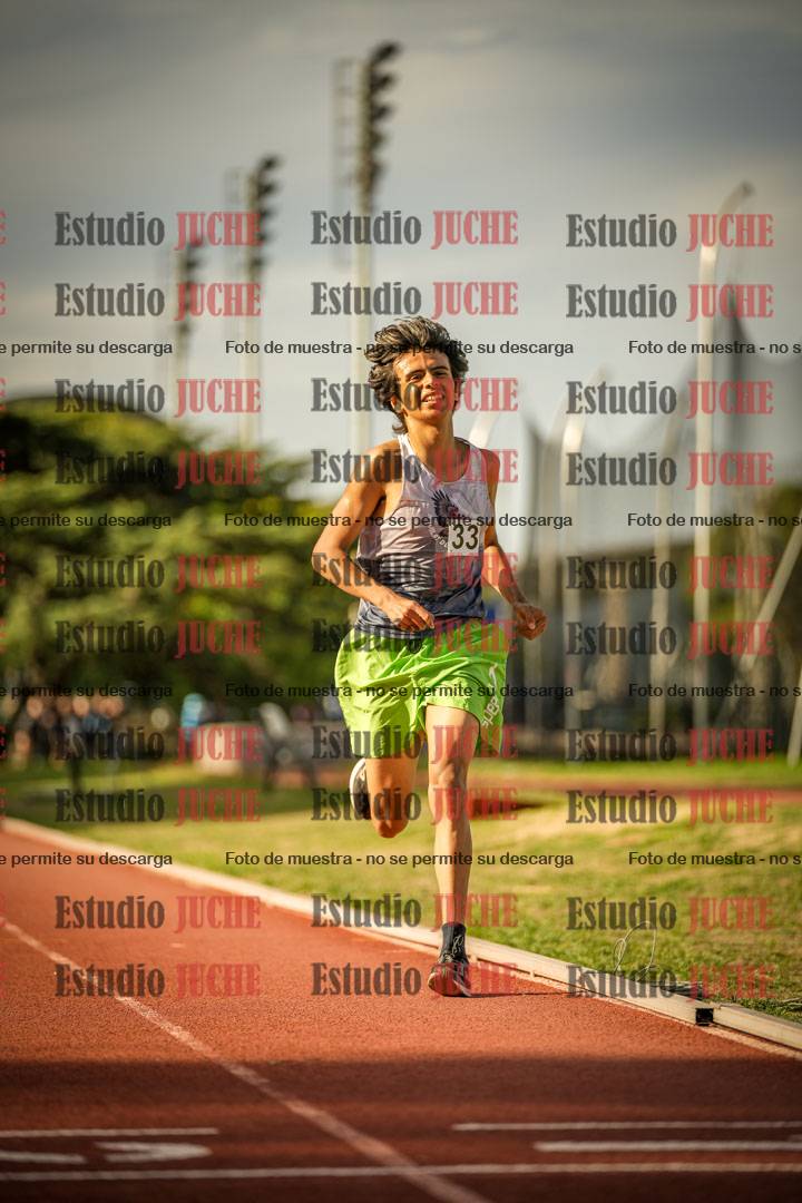 Fotos de los 2400 m llanos de varones - U16