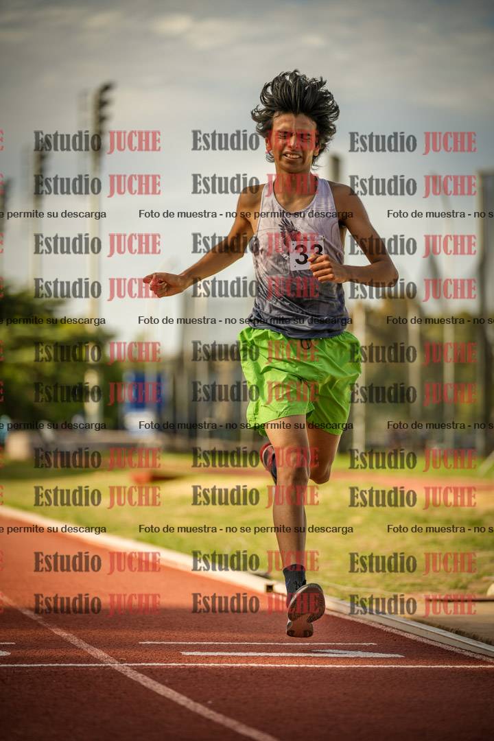 Fotos de los 2400 m llanos de varones - U16