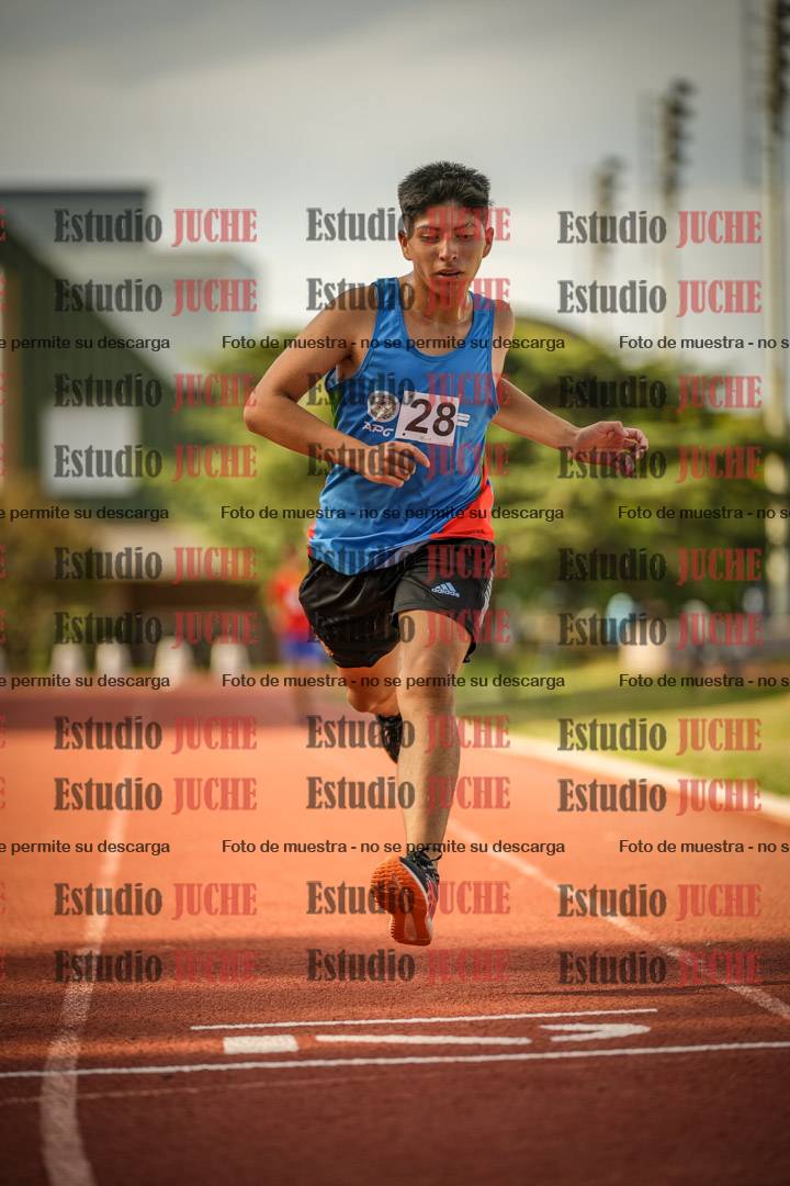 Fotos de los 2400 m llanos de varones - U16