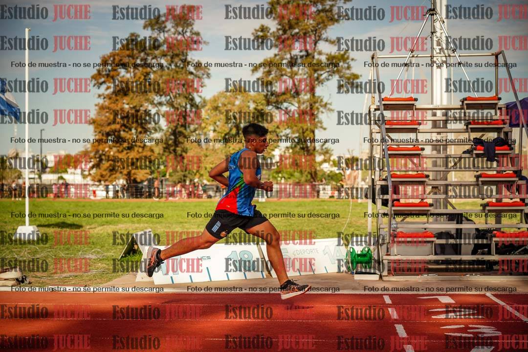 Fotos de los 2400 m llanos de varones - U16