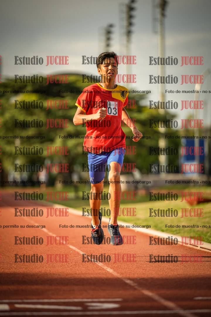 Fotos de los 2400 m llanos de varones - U16