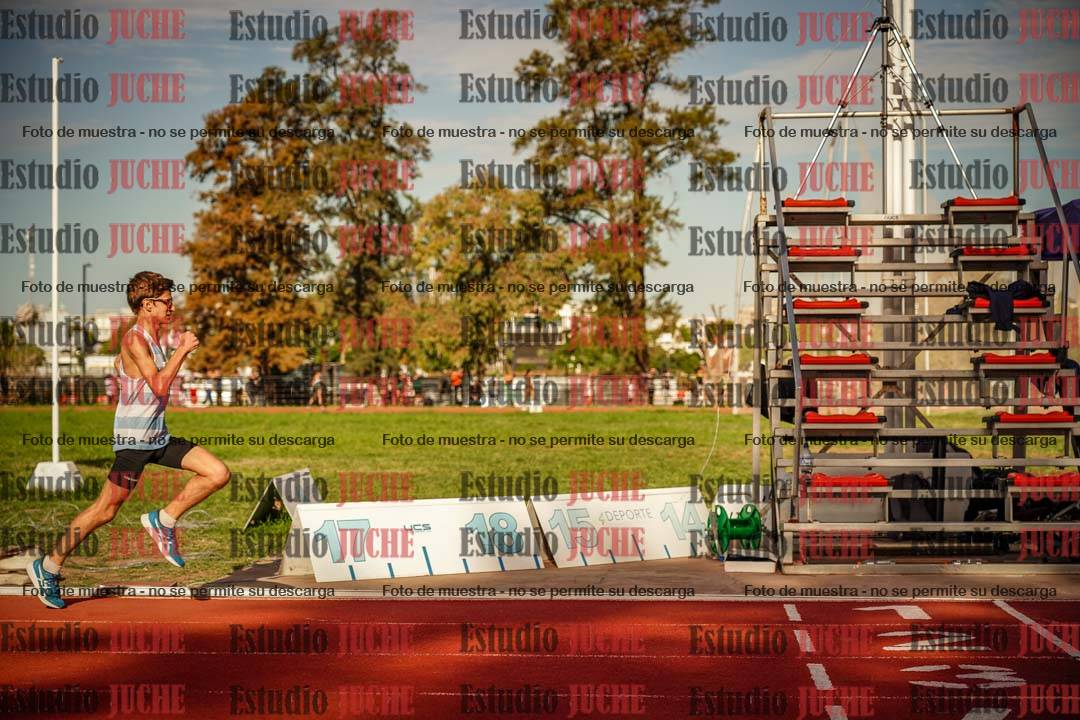 Fotos de los 2400 m llanos de varones - U16
