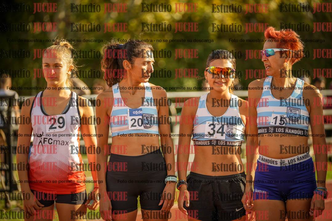 Fotos de los 1500 m llanos de mujeres