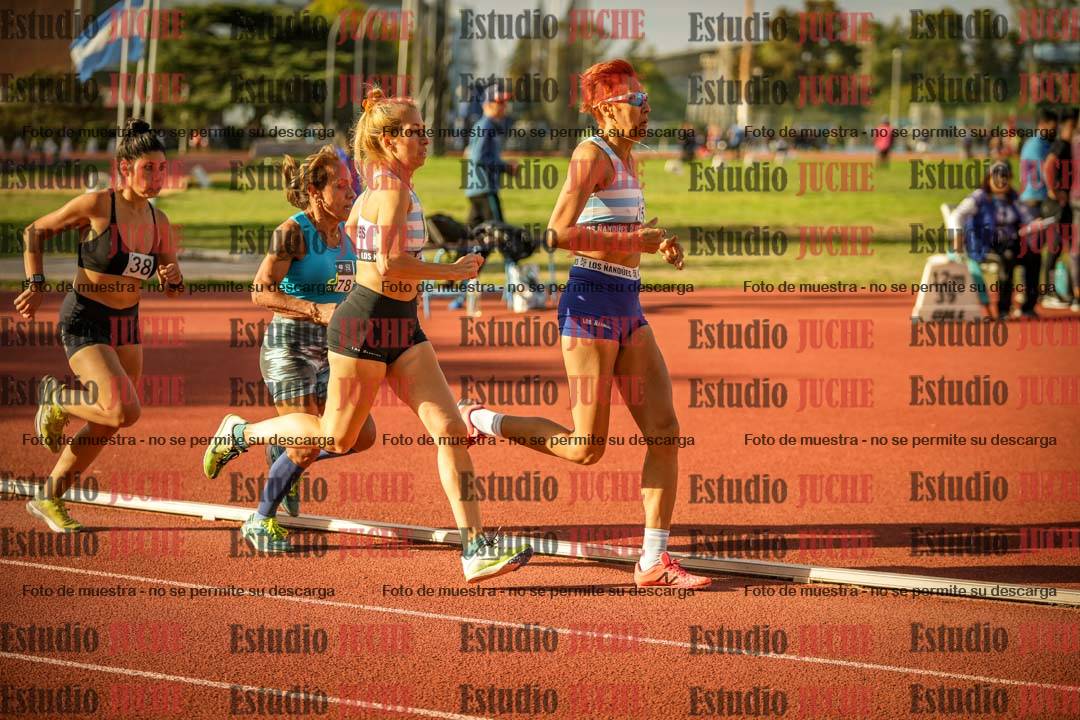 Fotos de los 1500 m llanos de mujeres