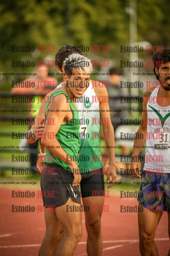 Fotos de los 1500 m llanos de varones