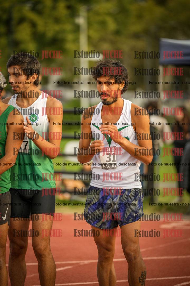 Fotos de los 1500 m llanos de varones