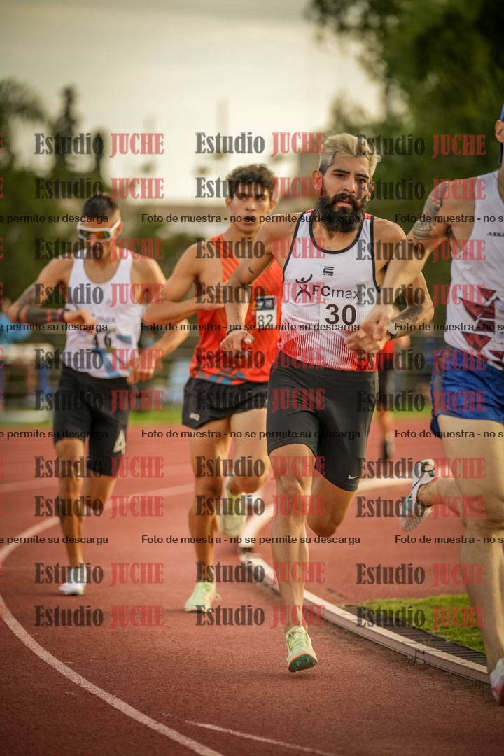 Fotos de los 1500 m llanos de varones