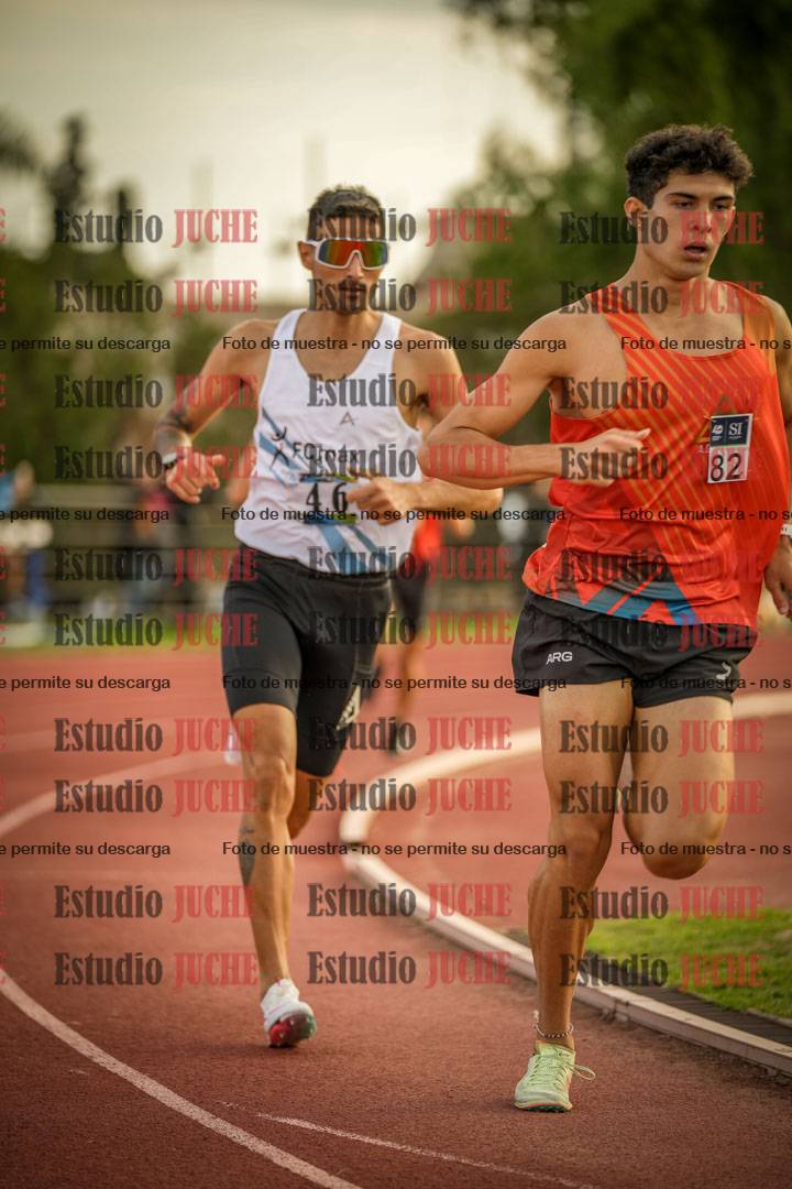 Fotos de los 1500 m llanos de varones