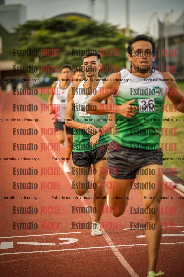 Fotos de los 1500 m llanos de varones