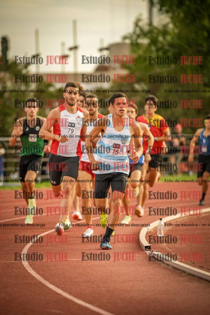 Fotos de los 1500 m llanos de varones