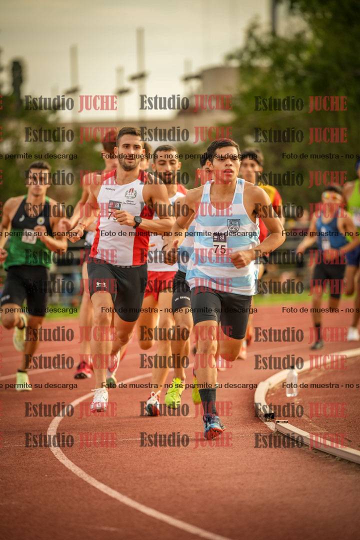 Fotos de los 1500 m llanos de varones