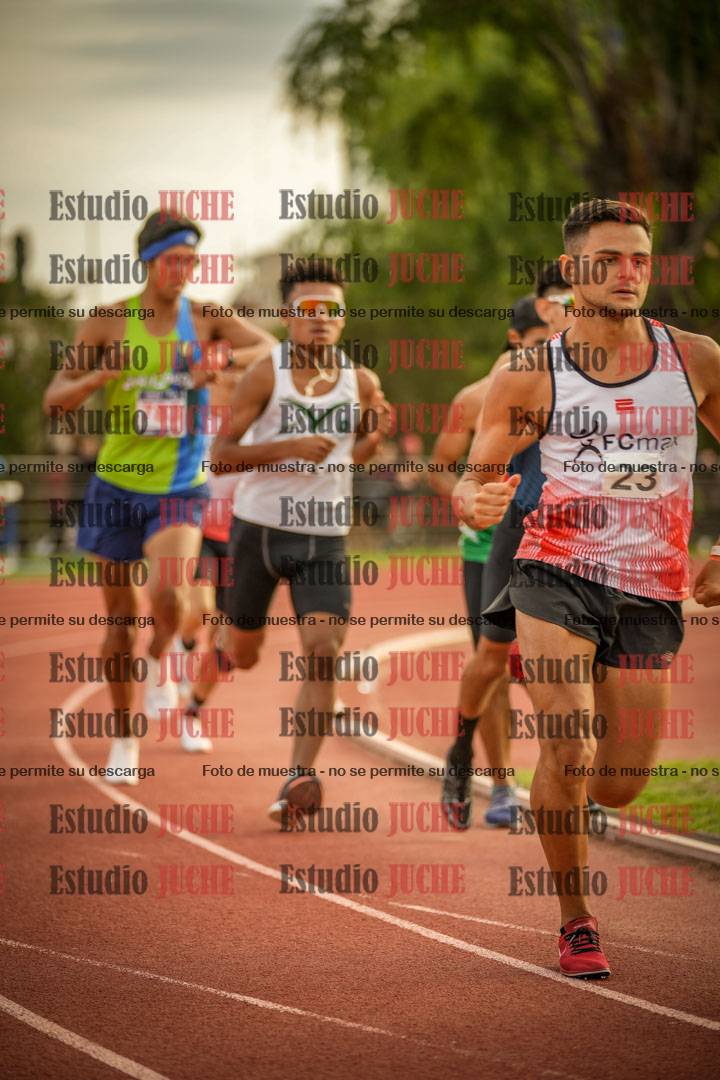 Fotos de los 1500 m llanos de varones