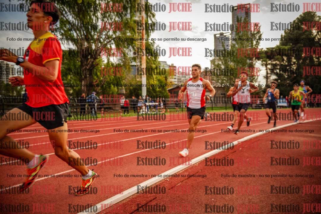 Fotos de los 1500 m llanos de varones