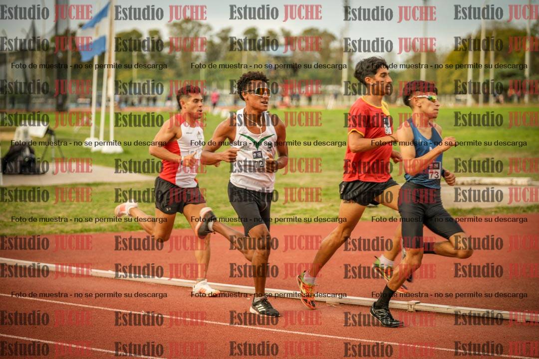 Fotos de los 1500 m llanos de varones