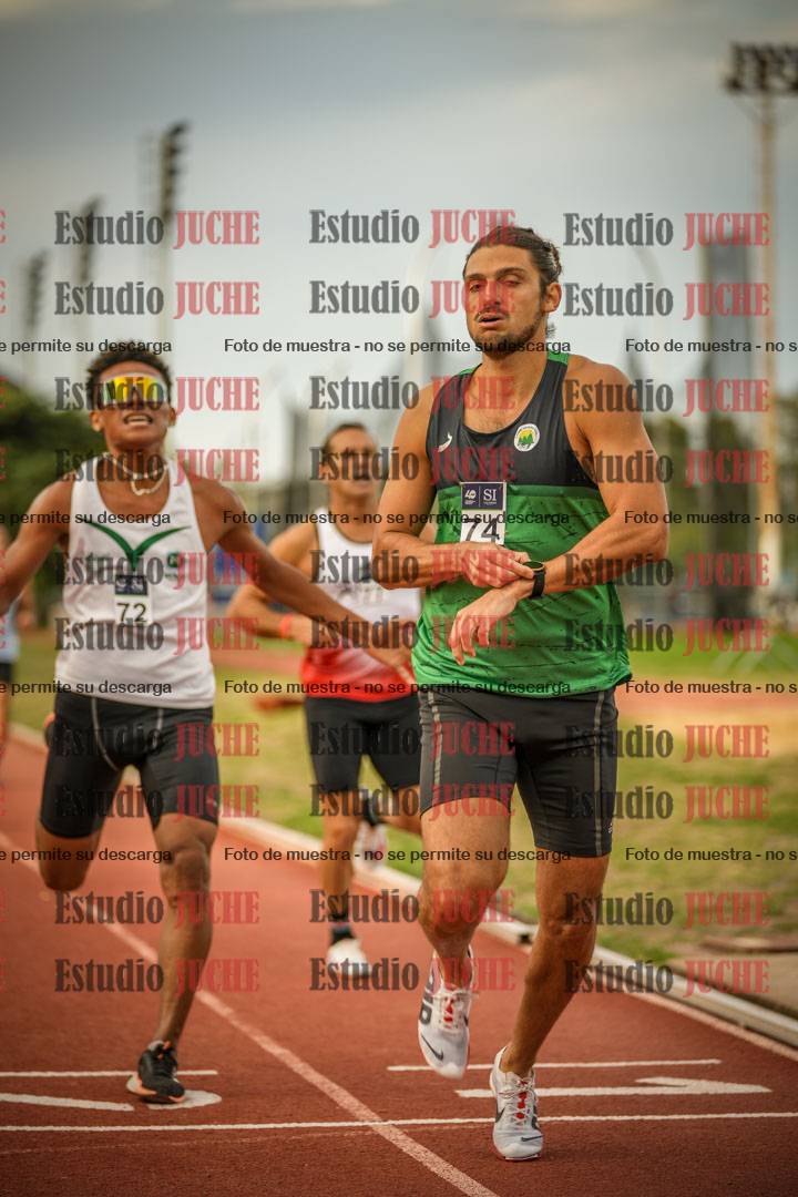 Fotos de los 1500 m llanos de varones