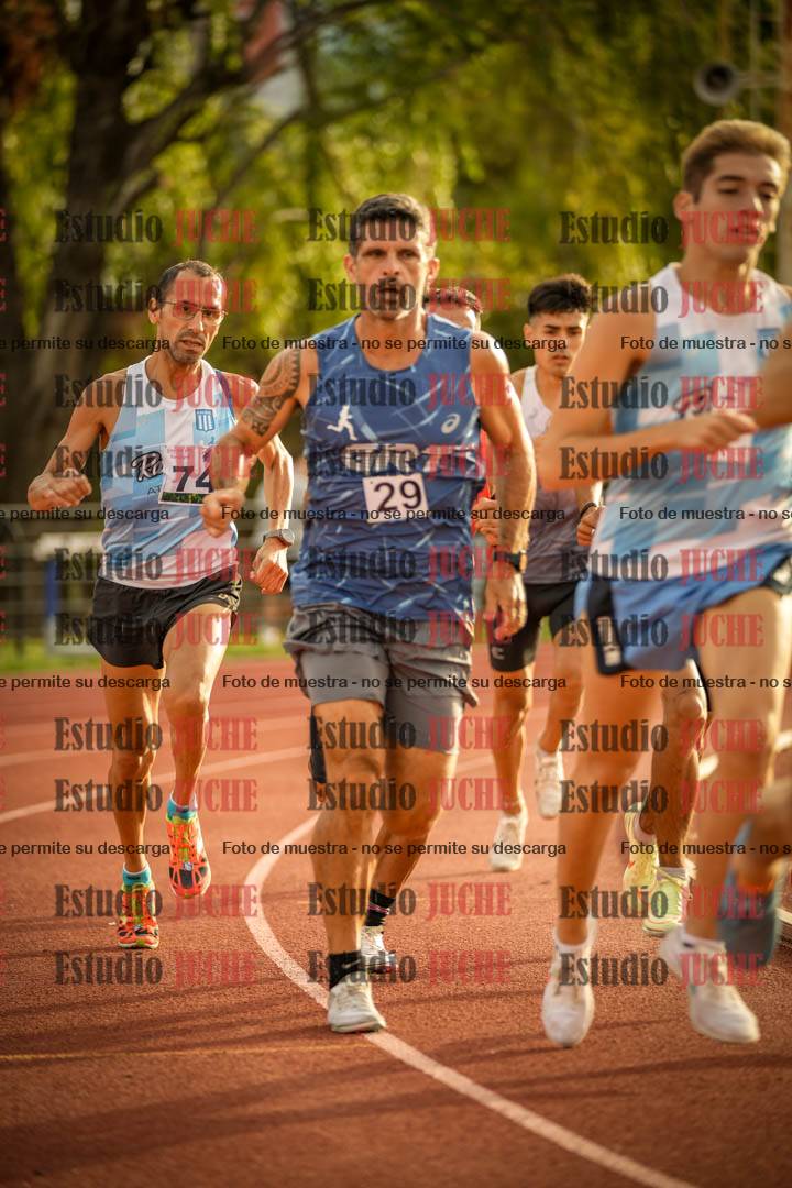 Fotos de los 1500 m llanos de varones