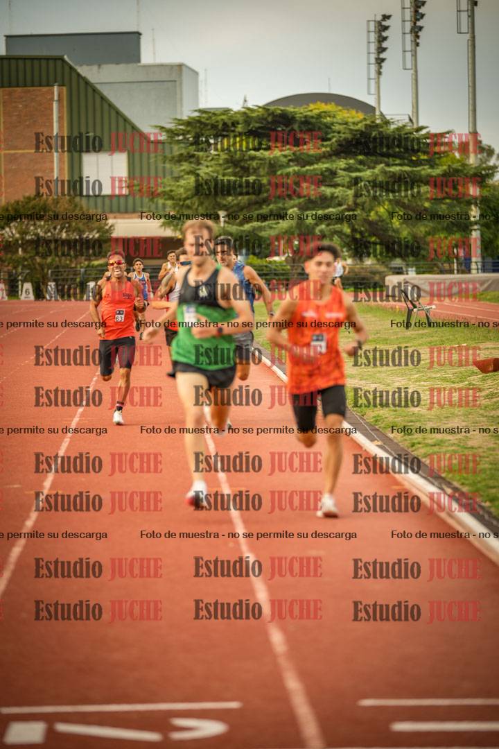 Fotos de los 1500 m llanos de varones