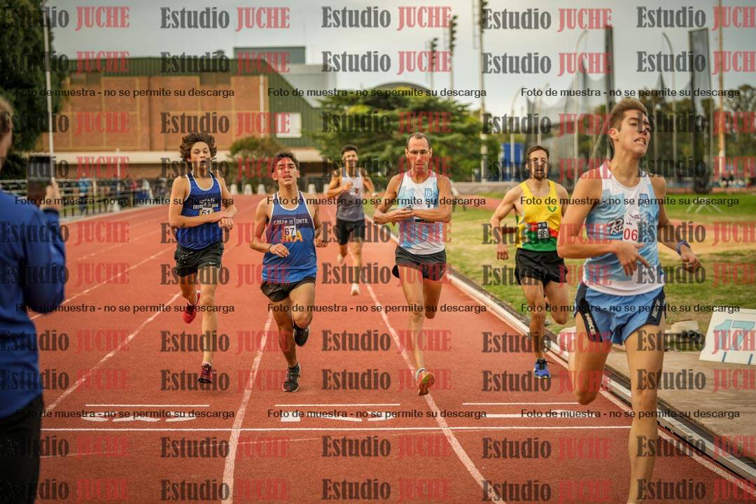 Fotos de los 1500 m llanos de varones