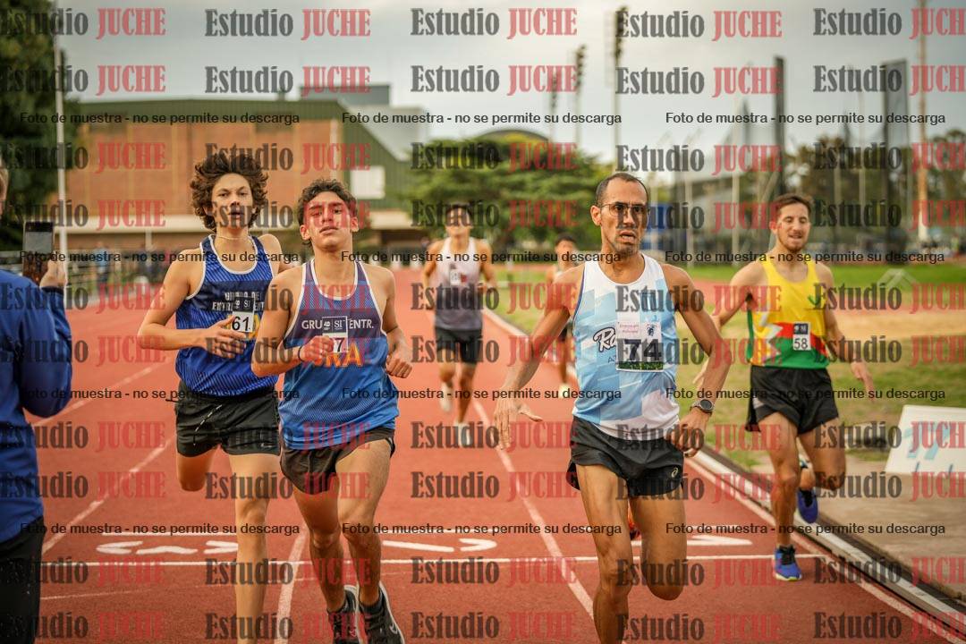 Fotos de los 1500 m llanos de varones