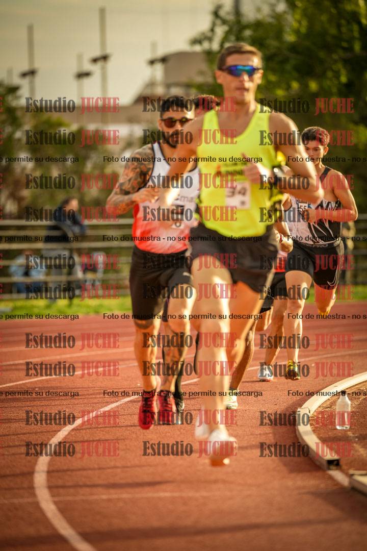 Fotos de los 1500 m llanos de varones