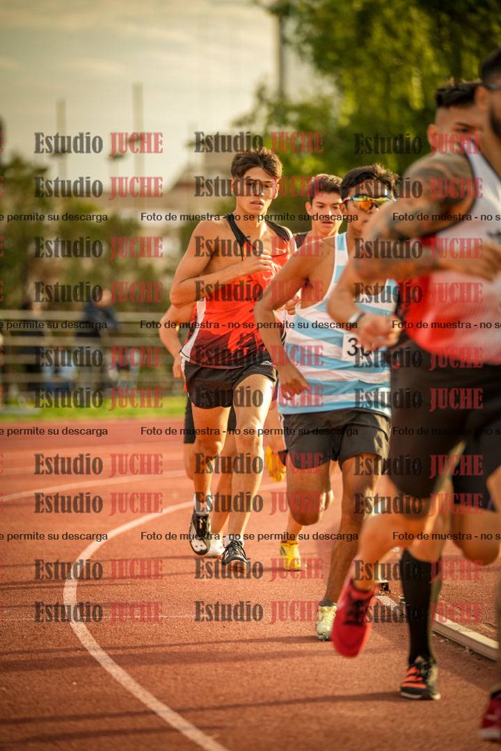 Fotos de los 1500 m llanos de varones