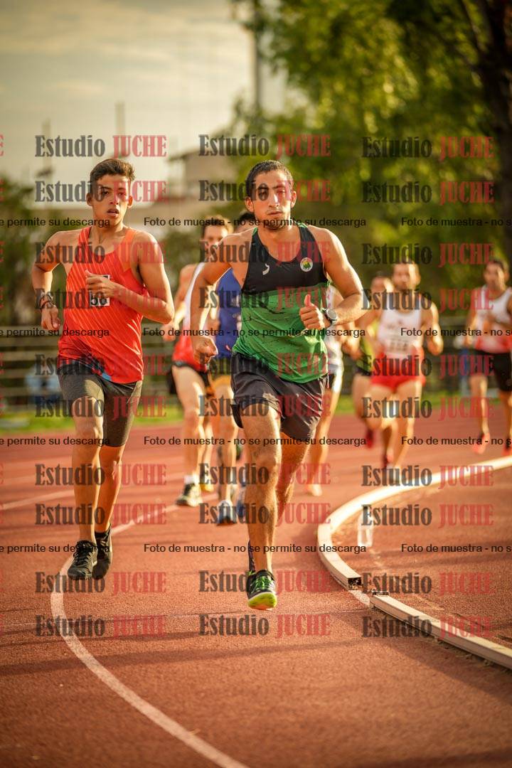 Fotos de los 1500 m llanos de varones