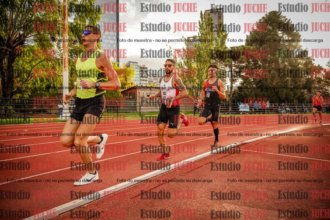 Fotos de los 1500 m llanos de varones