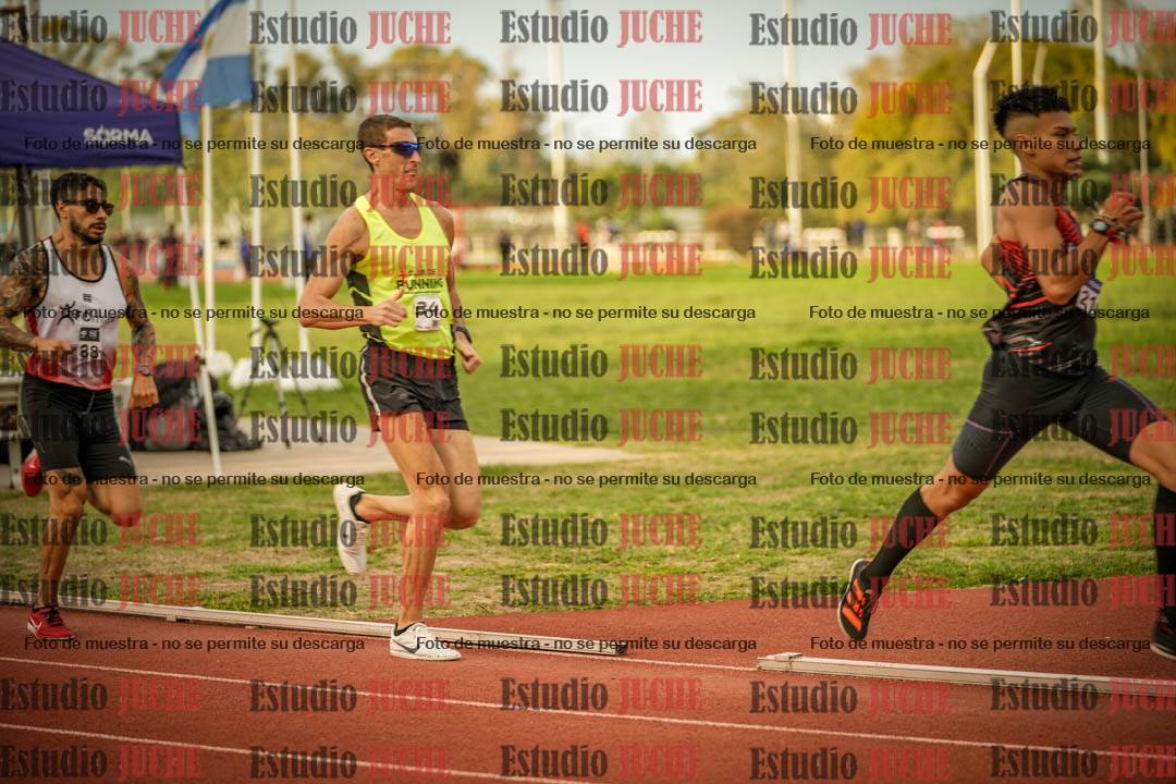 Fotos de los 1500 m llanos de varones