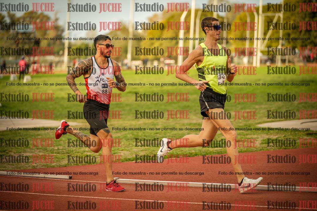 Fotos de los 1500 m llanos de varones