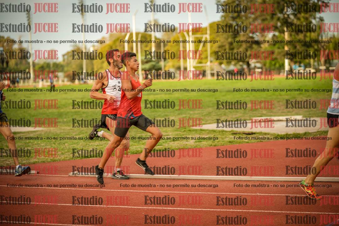Fotos de los 1500 m llanos de varones