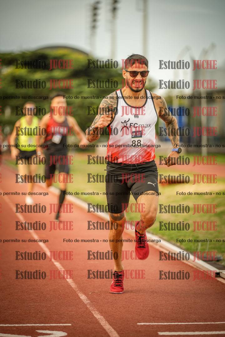 Fotos de los 1500 m llanos de varones