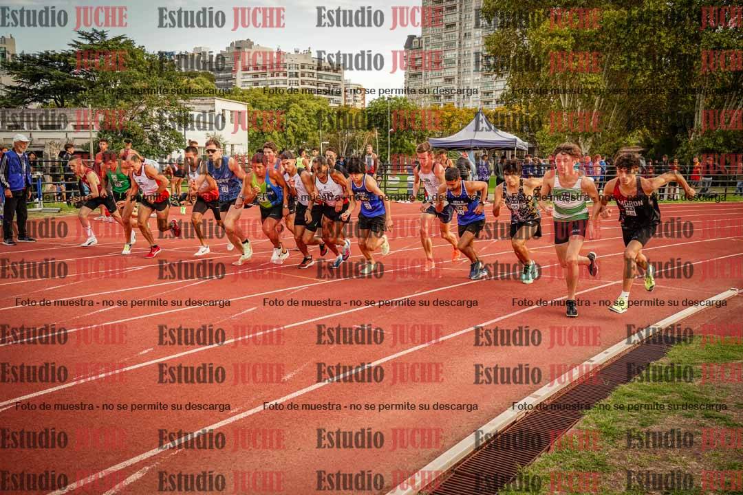 Fotos de los 1500 m llanos de varones