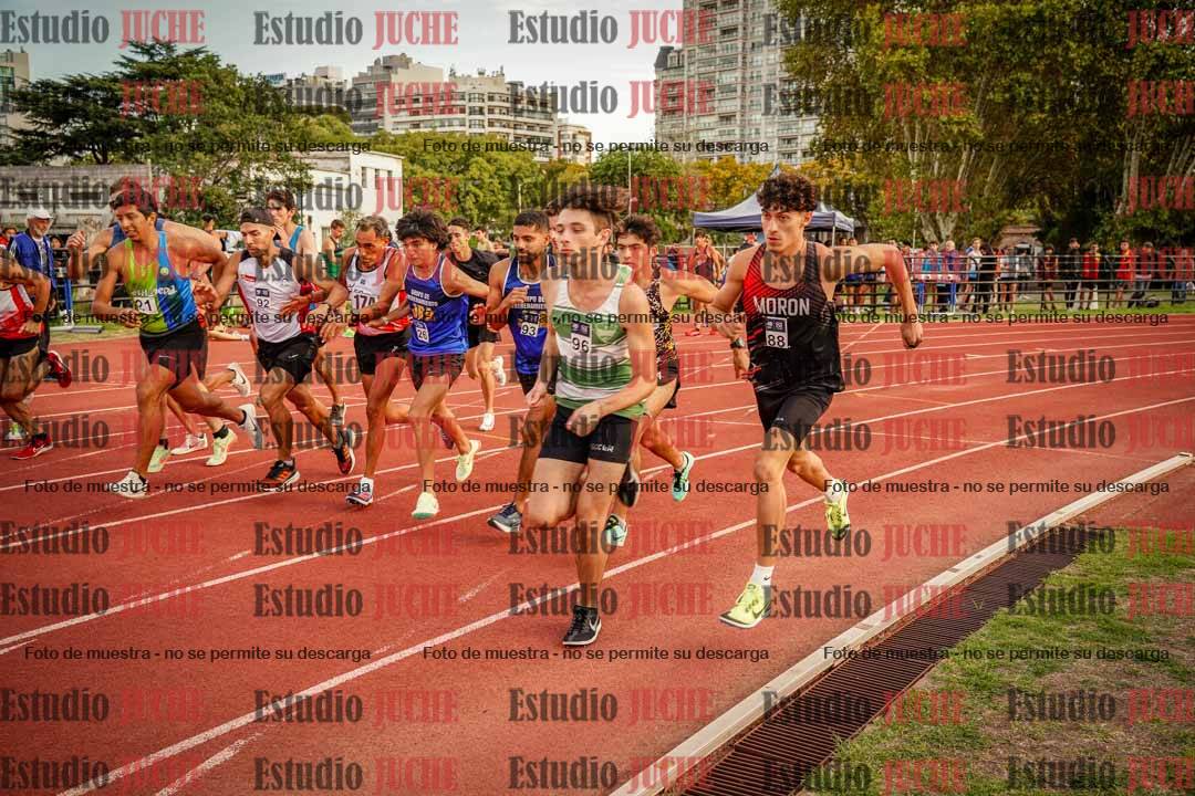 Fotos de los 1500 m llanos de varones