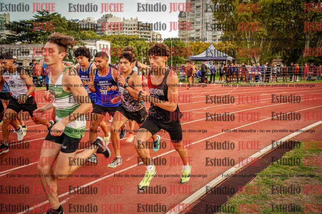 Fotos de los 1500 m llanos de varones
