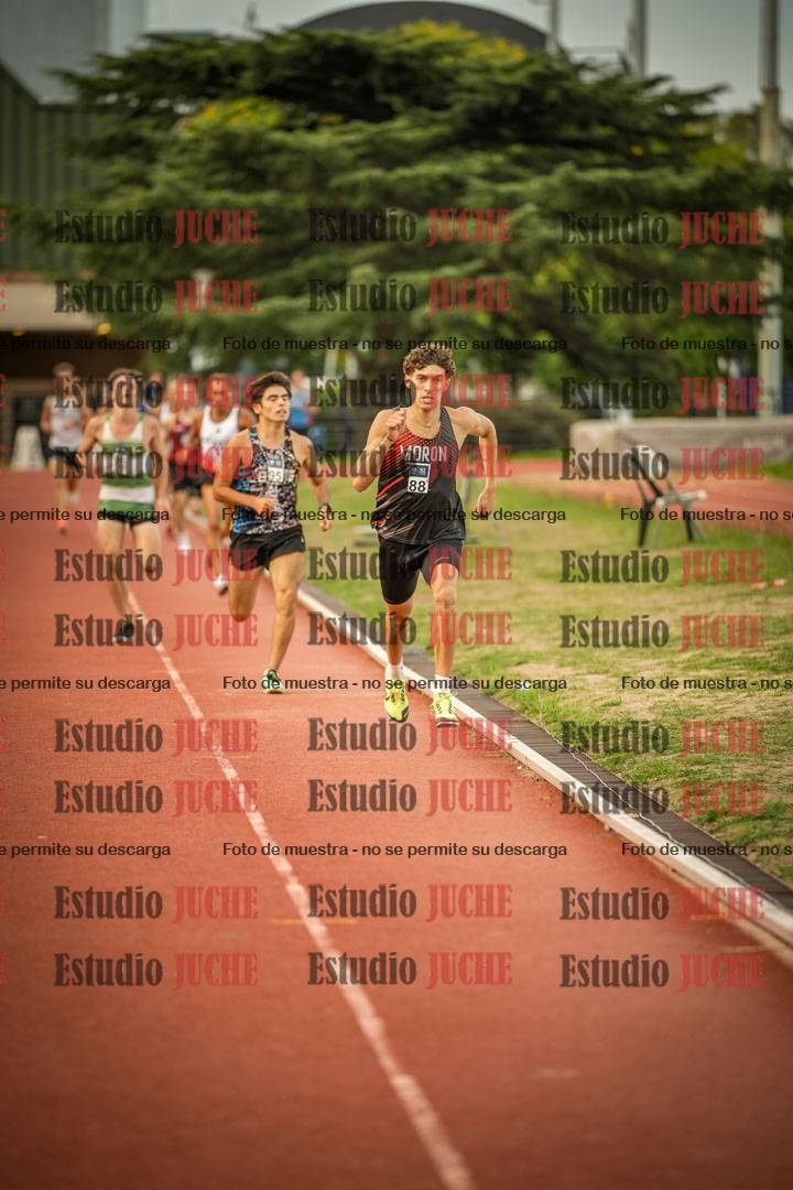 Fotos de los 1500 m llanos de varones