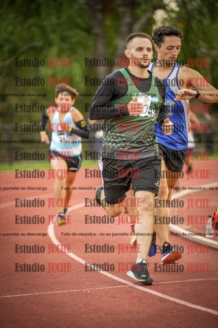 Fotos de los 1500 m llanos de varones