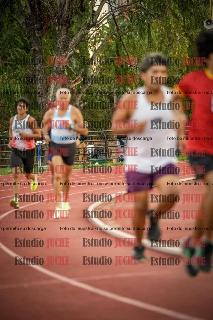 Fotos de los 1500 m llanos de varones