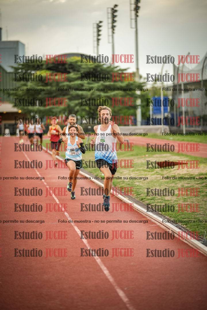 Fotos de los 1500 m llanos de varones