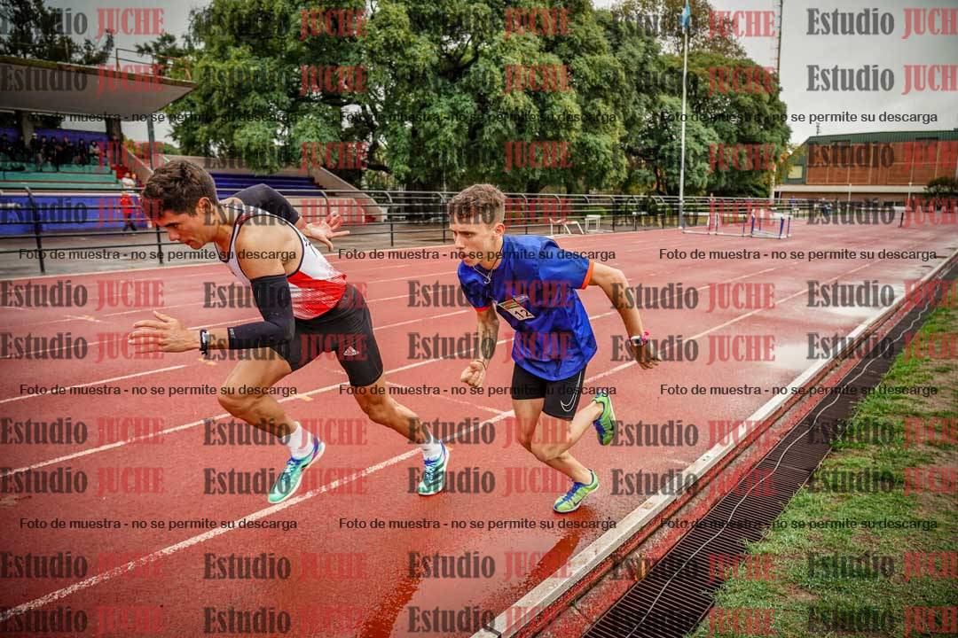 Fotos de los 2000 m con obstáculos de varones