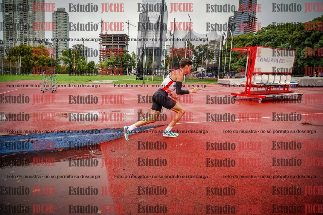 Fotos de los 2000 m con obstáculos de varones