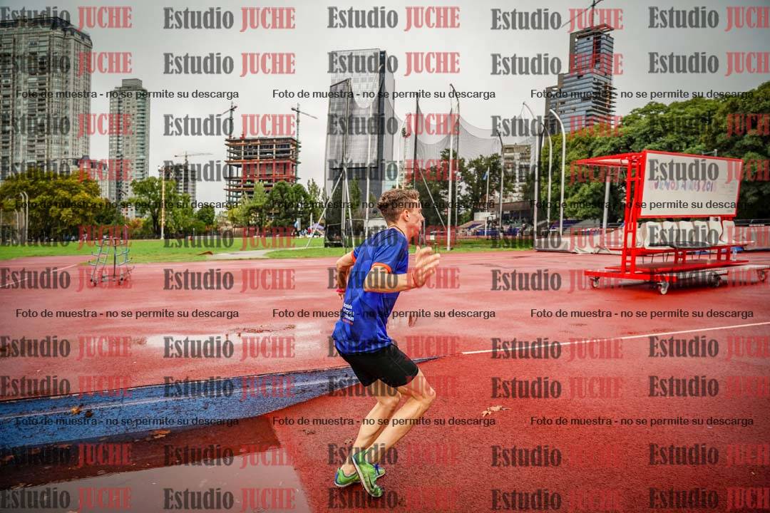 Fotos de los 2000 m con obstáculos de varones