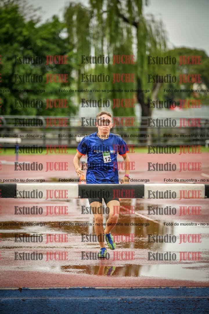 Fotos de los 2000 m con obstáculos de varones