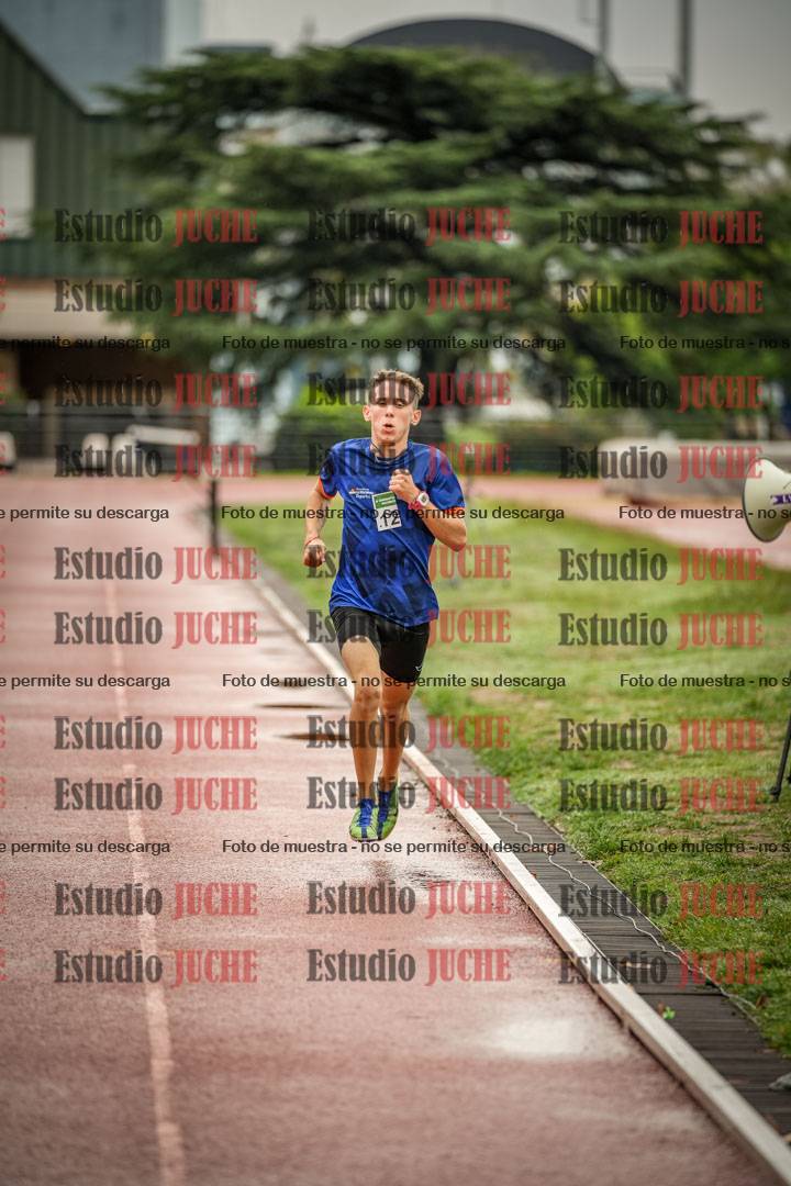 Fotos de los 2000 m con obstáculos de varones