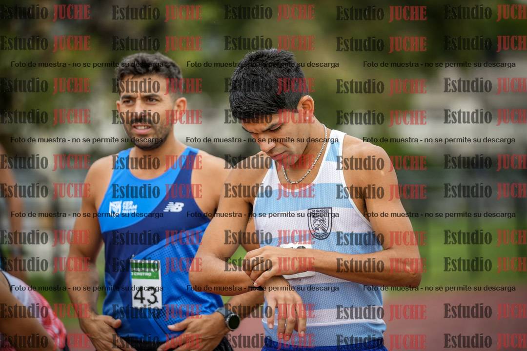 Fotos de los 5000 m de varones - serie 1