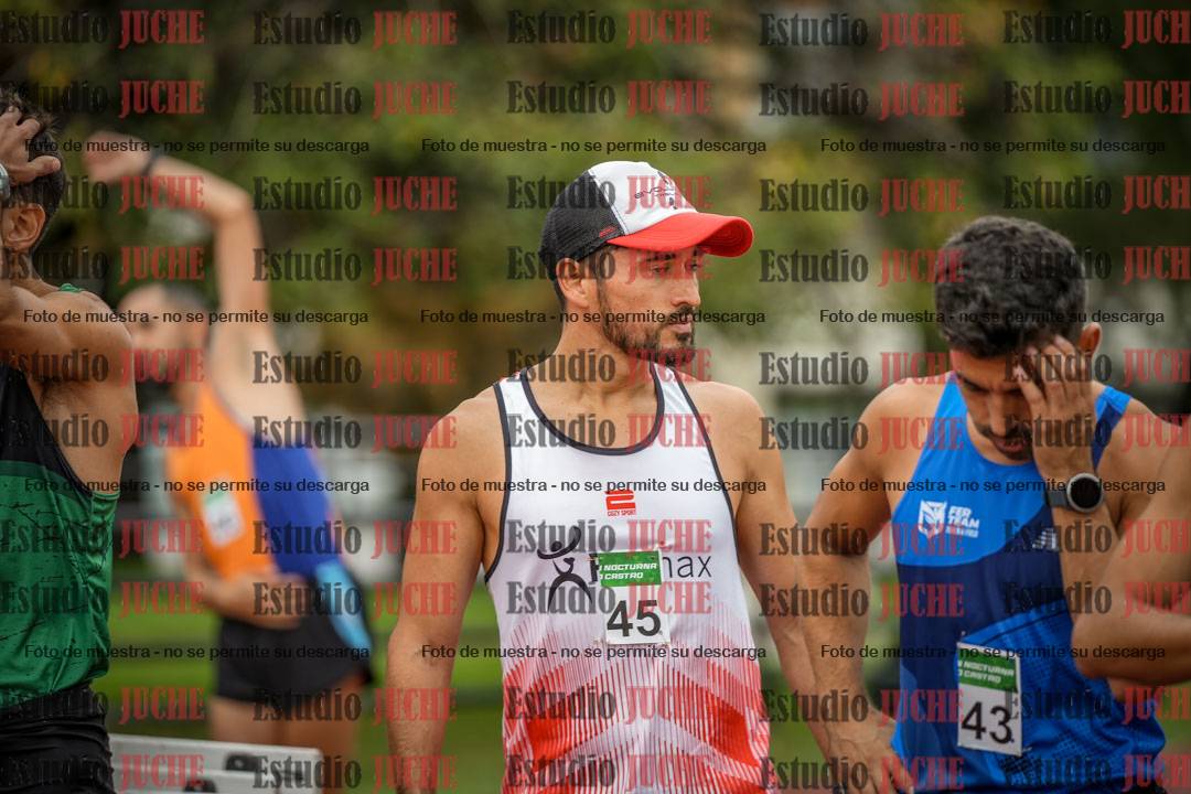 Fotos de los 5000 m de varones - serie 1