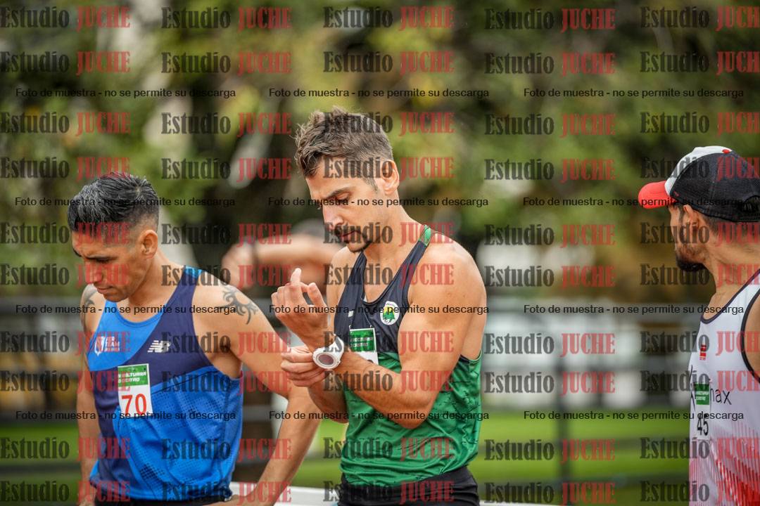 Fotos de los 5000 m de varones - serie 1