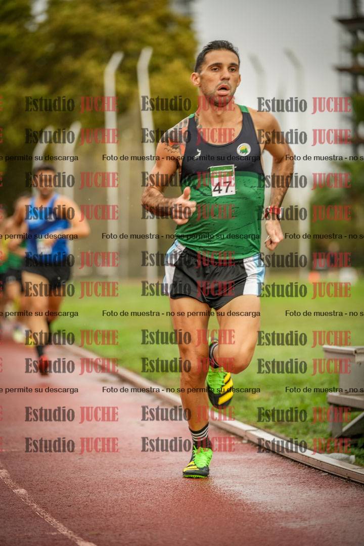 Fotos de los 5000 m de varones - serie 1