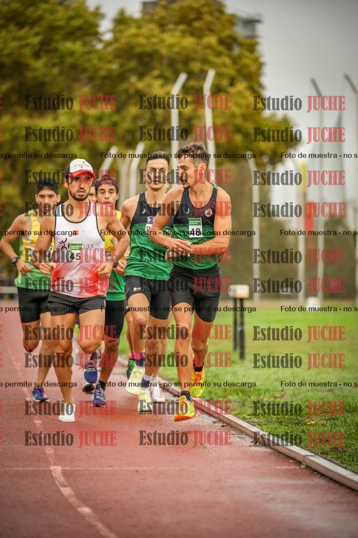 Fotos de los 5000 m de varones - serie 1